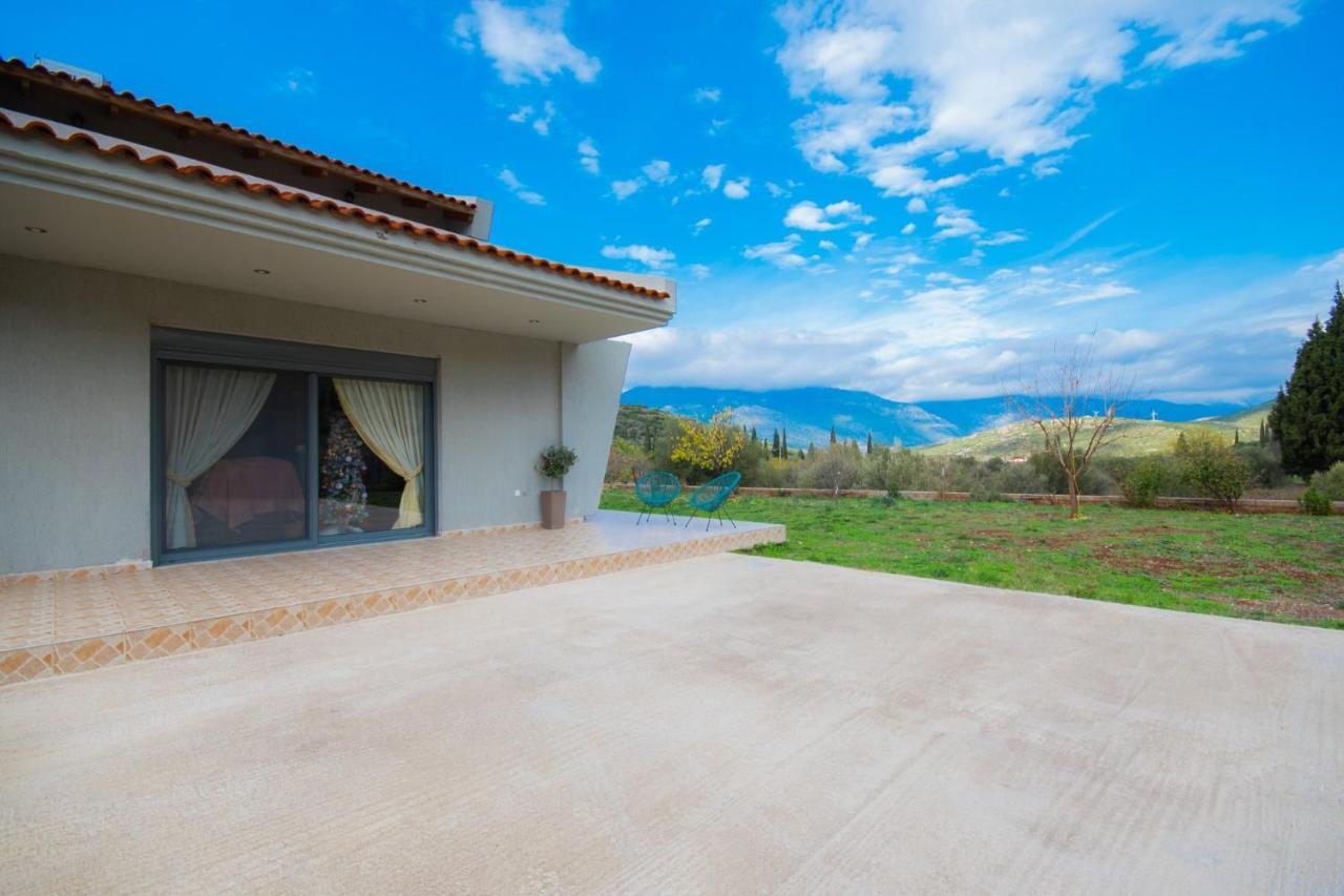 Stellas Guesthouse Near Arachova Stirion Exterior photo