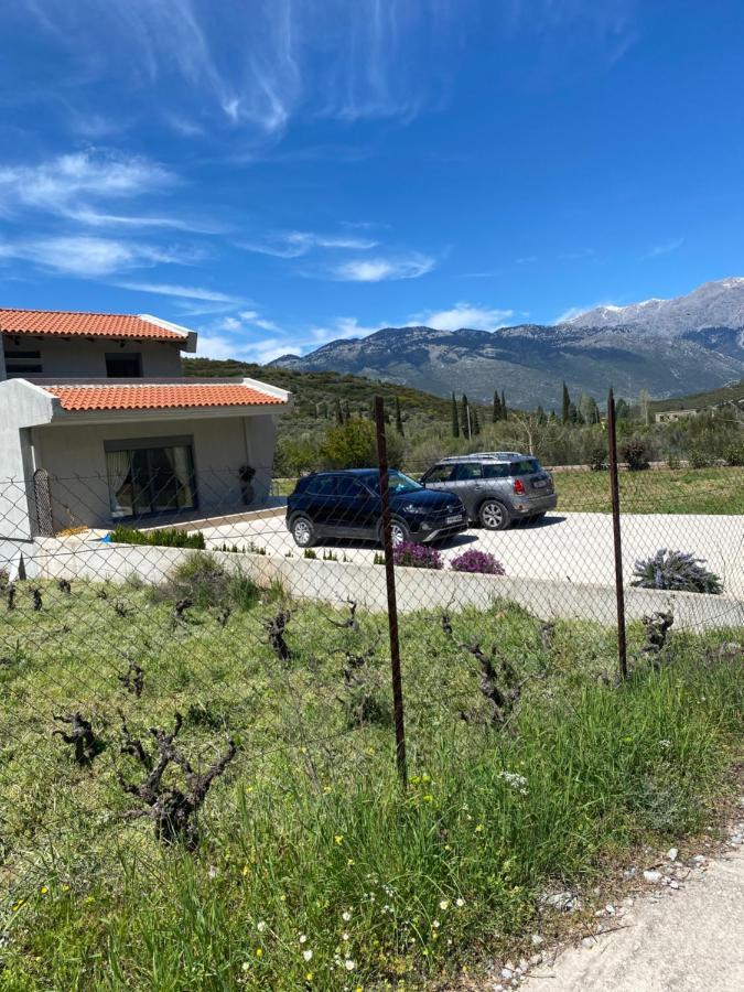 Stellas Guesthouse Near Arachova Stirion Exterior photo