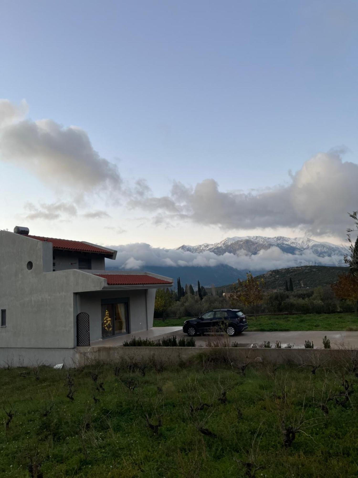 Stellas Guesthouse Near Arachova Stirion Exterior photo